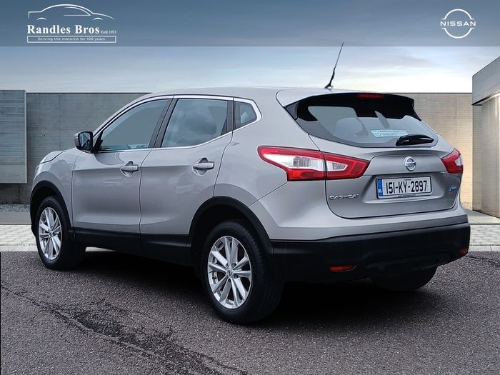 Nissan QASHQAI 2015