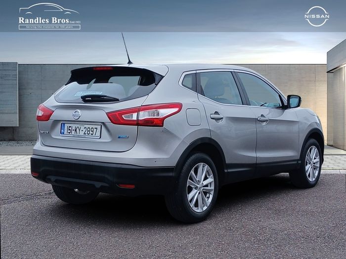 Nissan QASHQAI 2015