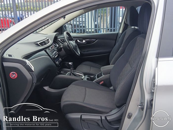 Nissan QASHQAI 2015
