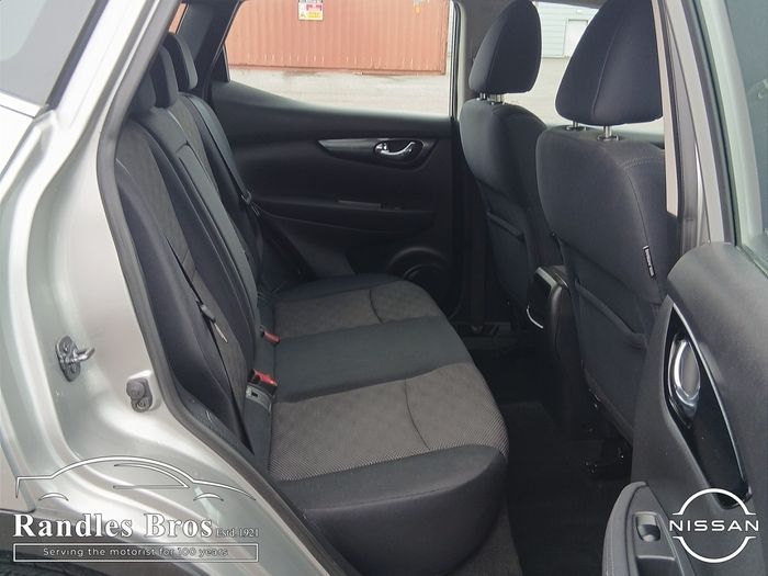 Nissan QASHQAI 2015