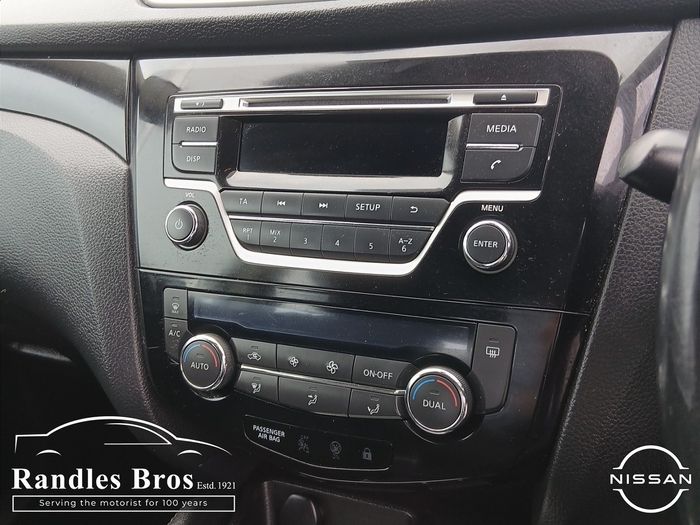 Nissan QASHQAI 2015