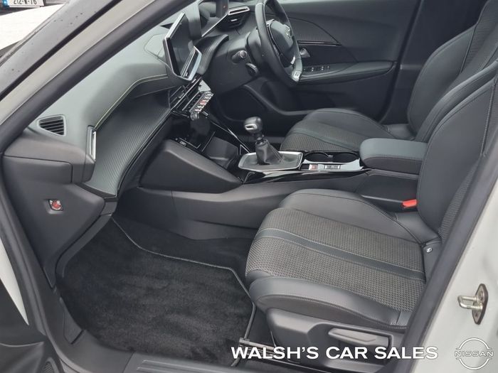 Peugeot 2008 2021