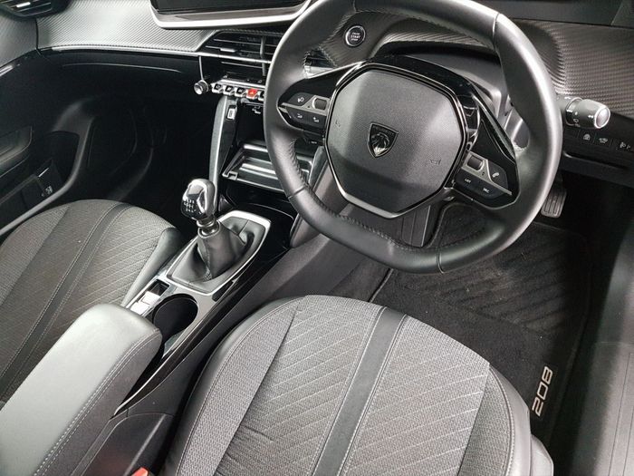 Peugeot 208 2024