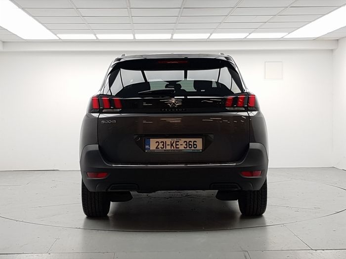 Peugeot 5008 2023