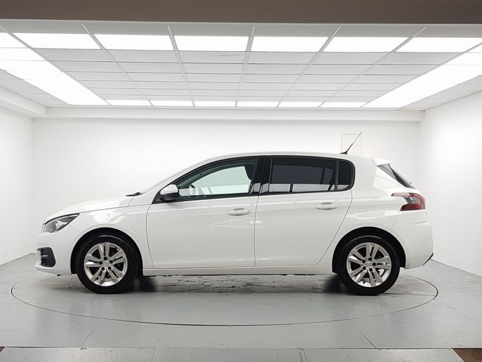 Peugeot 308 2020