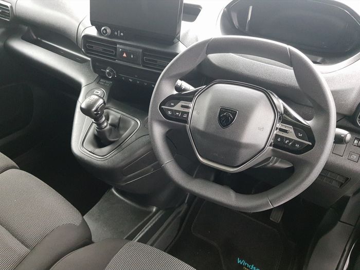 Peugeot Partner 2024