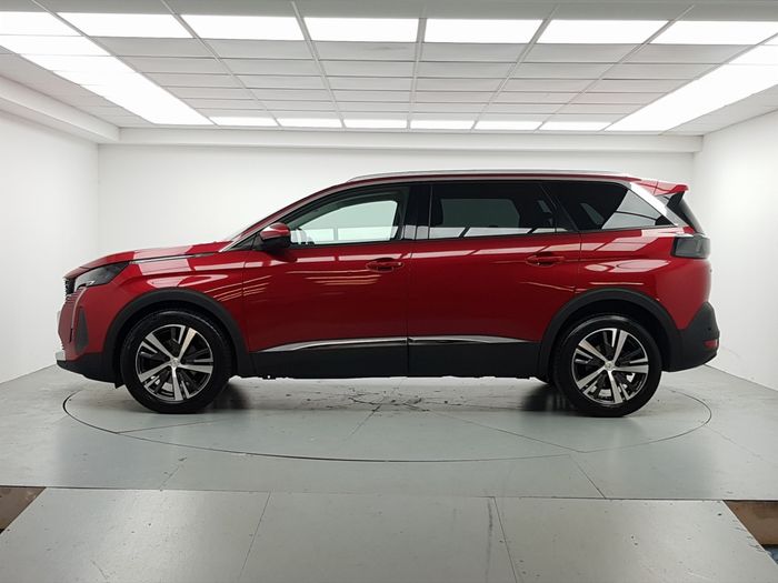 Peugeot 5008 2021