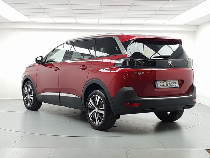 Peugeot 5008 2021
