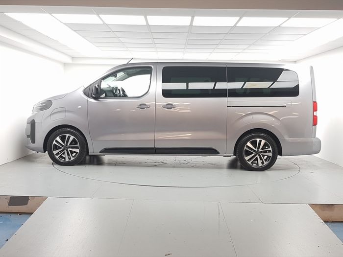 Peugeot Traveller 2025