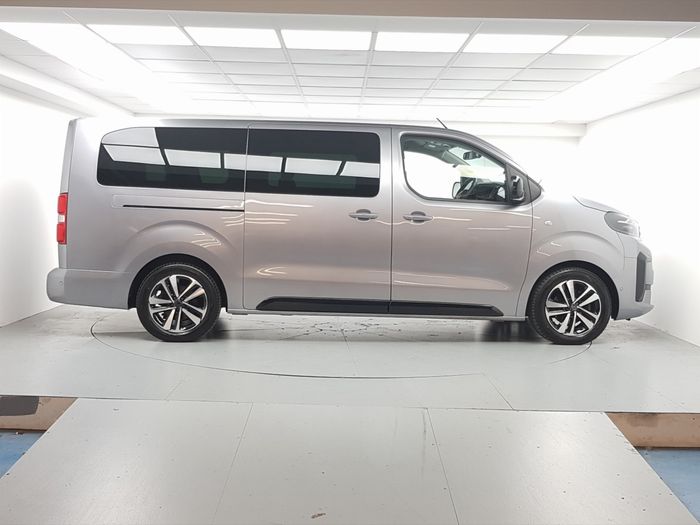 Peugeot Traveller 2025