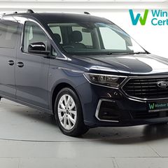 Ford Tourneo 2025