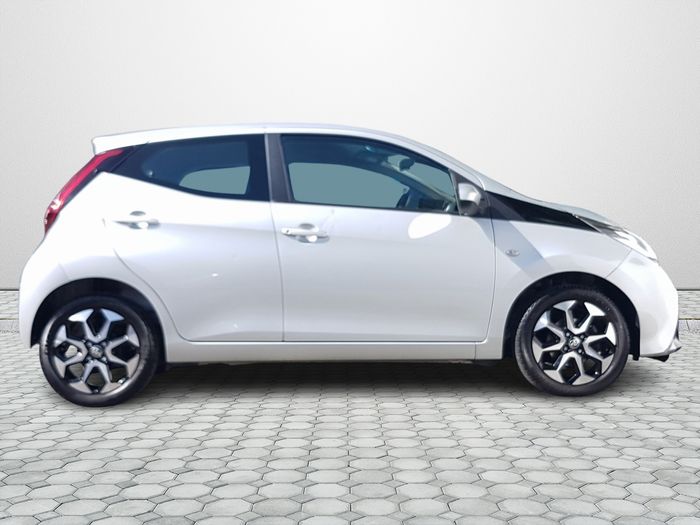 Toyota AYGO 2021