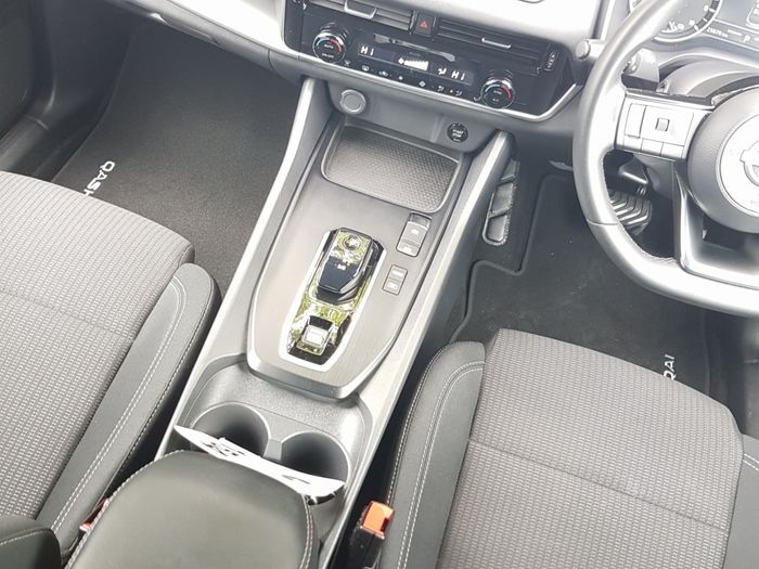 Nissan QASHQAI 2024