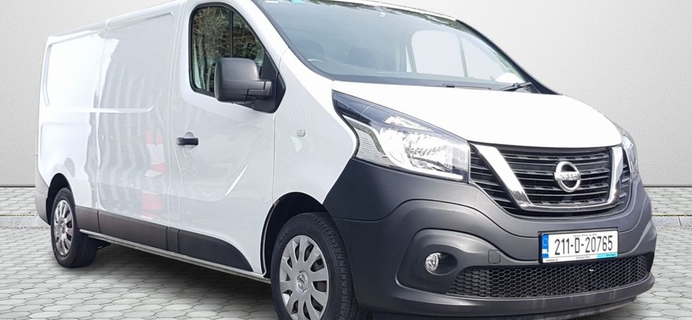 Nissan NV300 2021