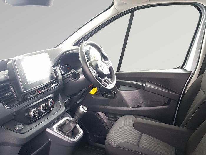 Nissan Primastar 2025