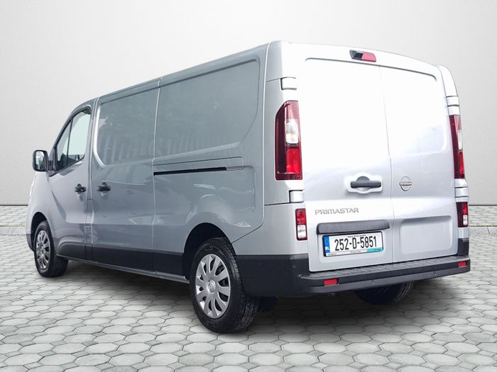 Nissan Primastar 2025
