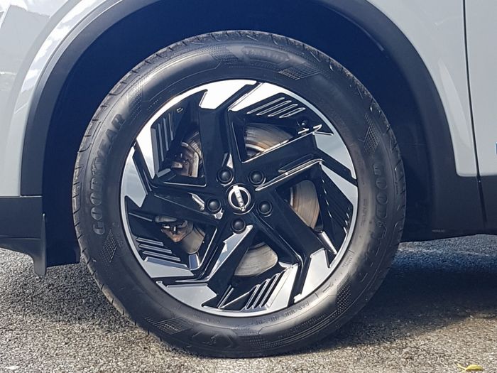 Nissan QASHQAI 2025