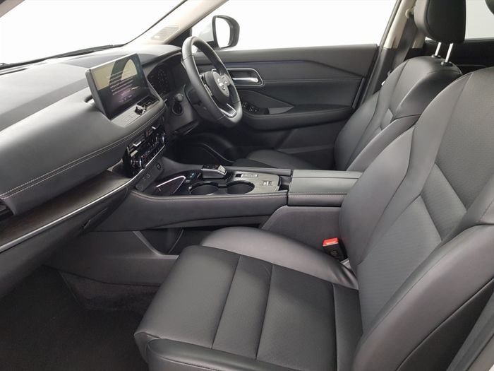 Nissan X-Trail 2025