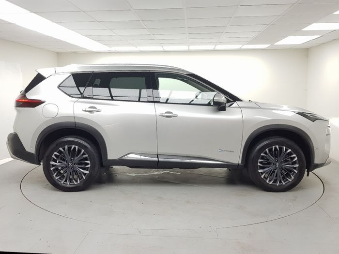 Nissan X-Trail 2025