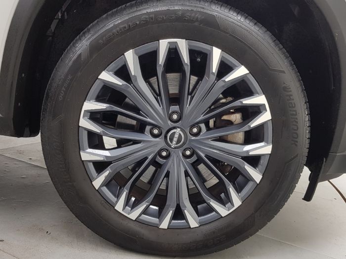 Nissan X-Trail 2025