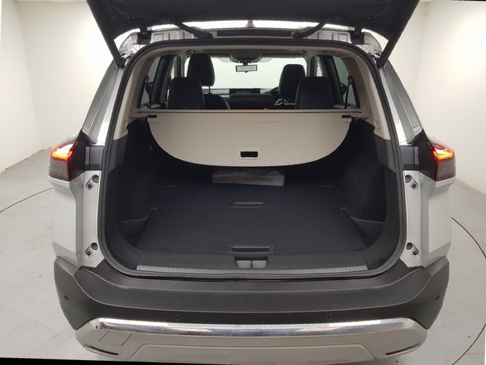 Nissan X-Trail 2025