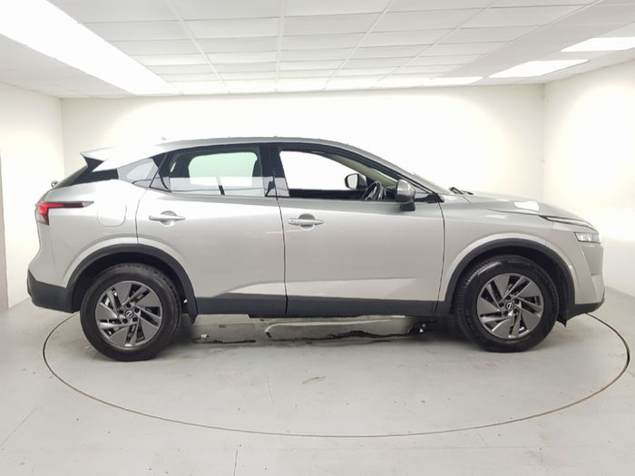 Nissan QASHQAI 2024