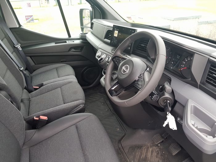 Nissan Interstar 2026