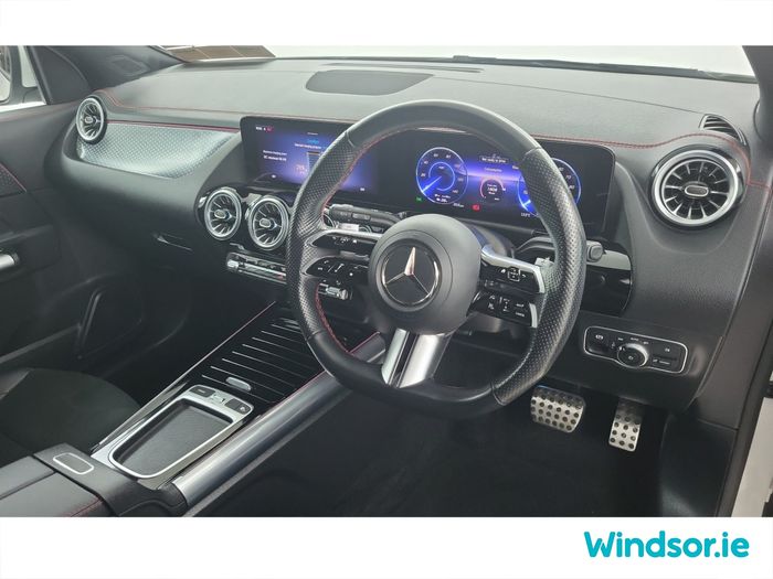 Mercedes-Benz EQA 2024