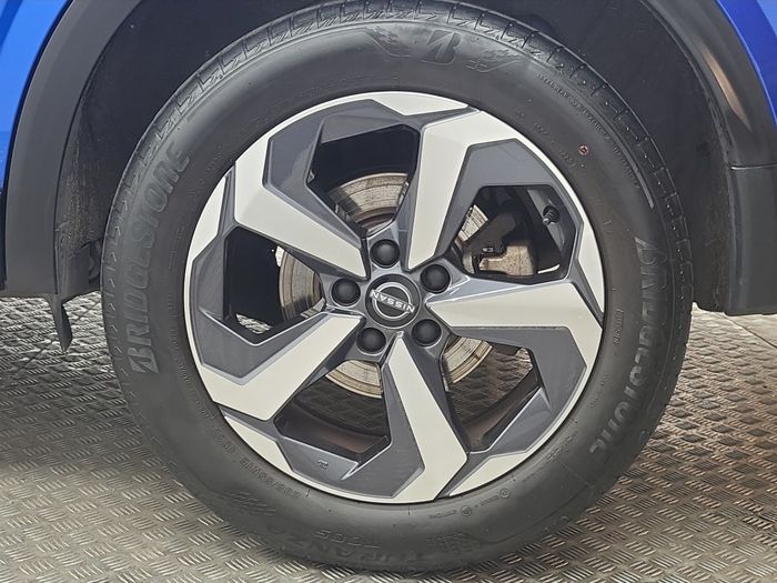 Nissan QASHQAI 2024