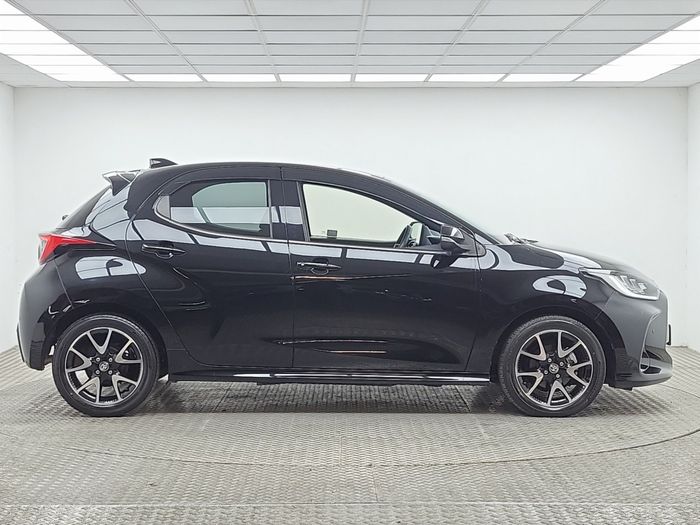 Toyota Yaris 2021