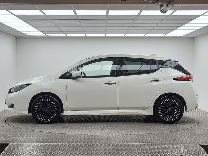 Nissan Leaf 2025