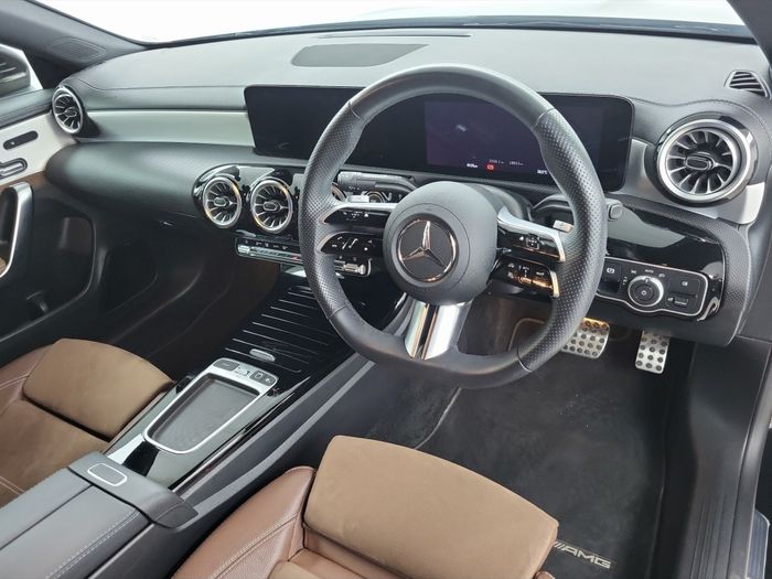 Mercedes-Benz CLA 2025