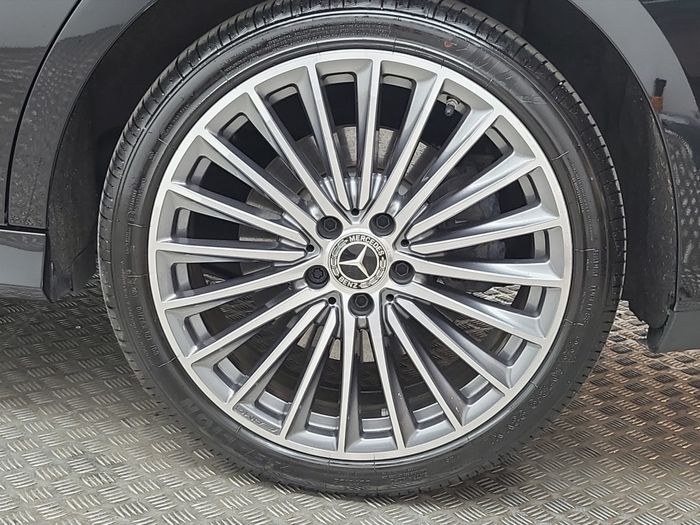 Mercedes-Benz CLA 2025