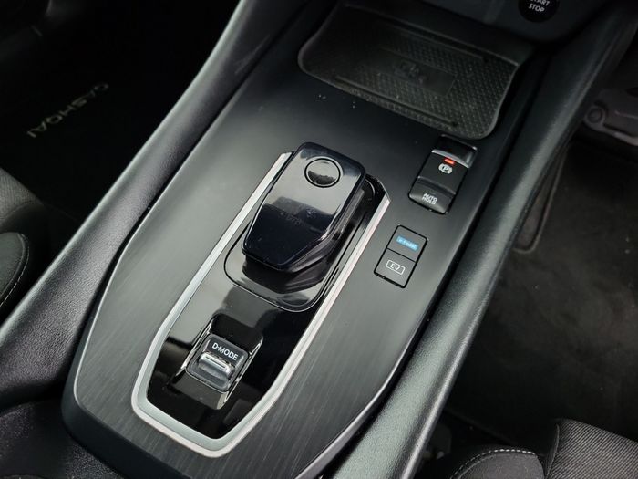Nissan QASHQAI 2024