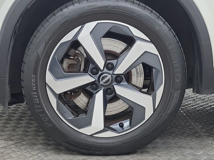 Nissan QASHQAI 2024