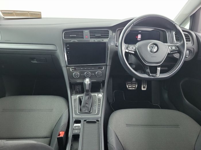 Volkswagen Golf 2020