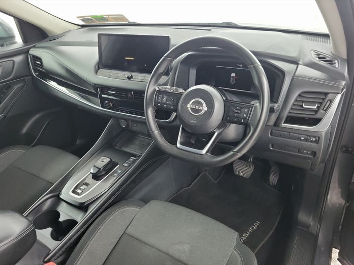 Nissan QASHQAI 2024