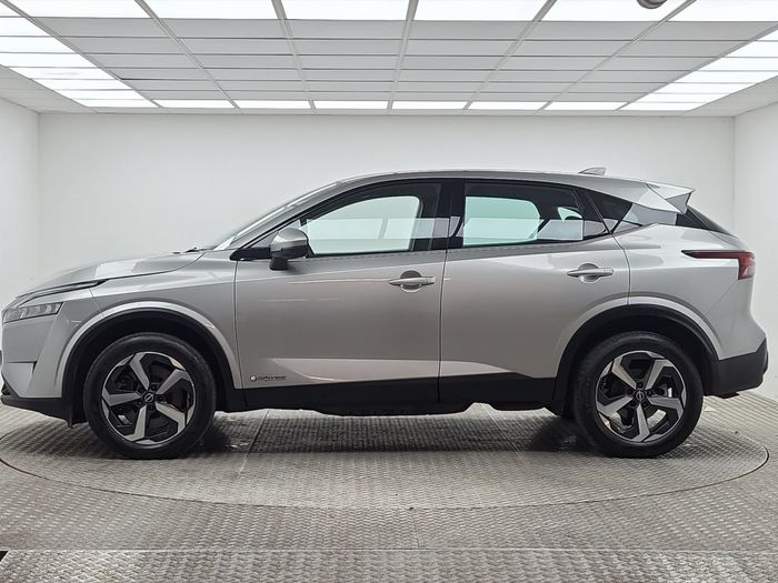 Nissan QASHQAI 2024