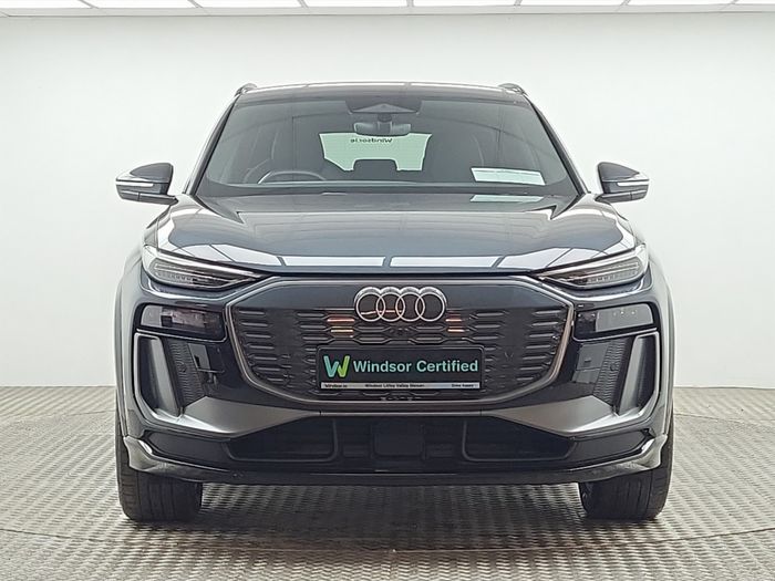 Audi Q6 e-tron 2025