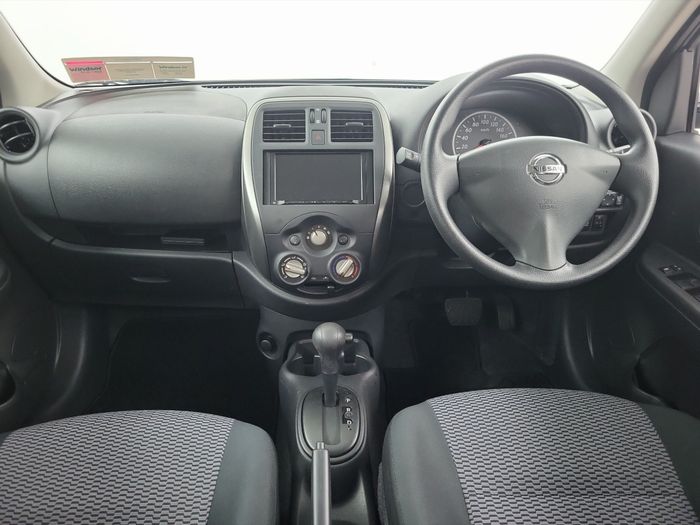Nissan March 2022