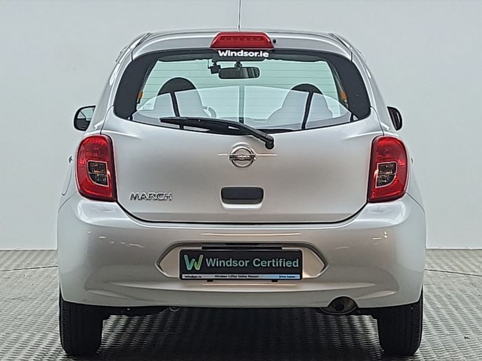 Nissan March 2022