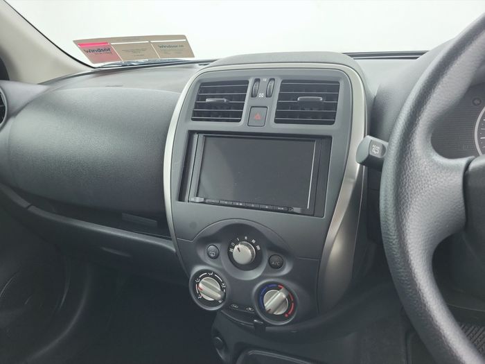 Nissan March 2022