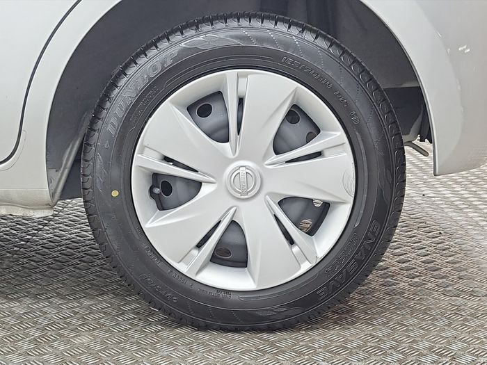 Nissan March 2022