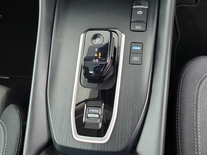 Nissan QASHQAI 2024