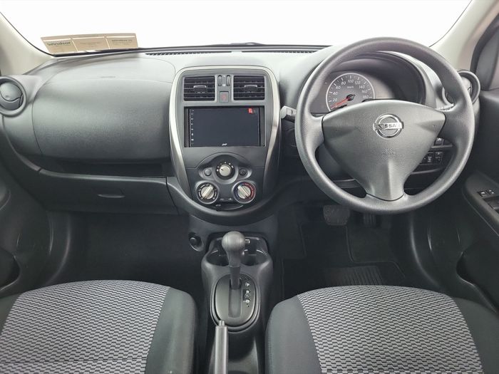 Nissan March 2020