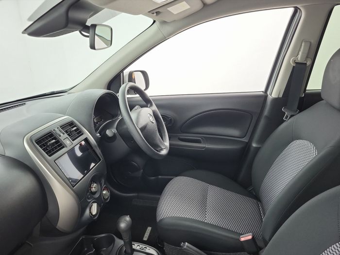 Nissan March 2020