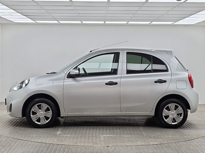 Nissan March 2020