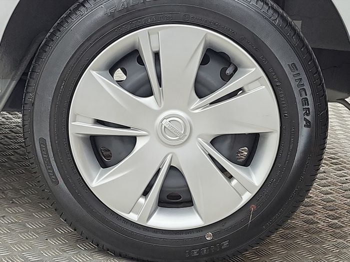Nissan March 2020