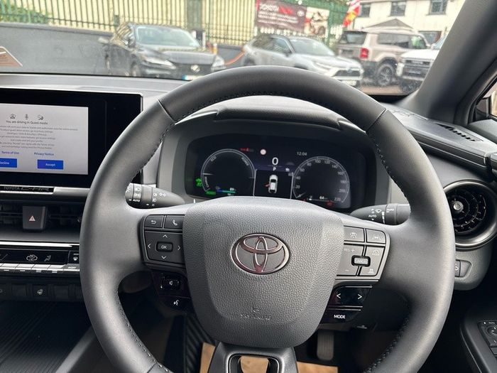 Toyota C-HR 2025