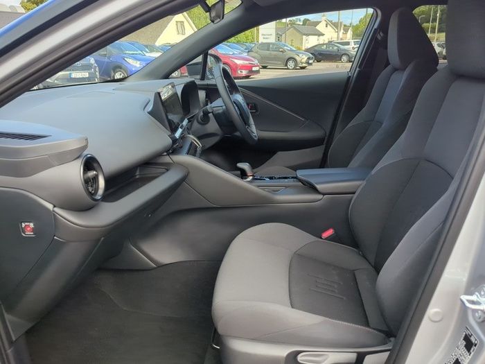 Toyota C-HR 2025